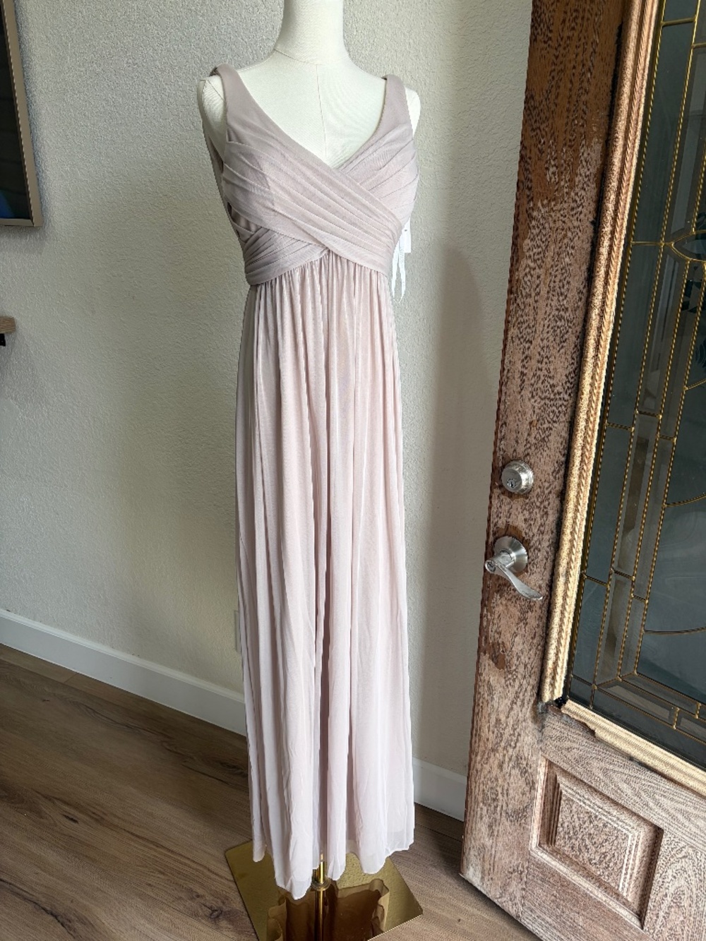 David's Bridal, Size 4, Biscott